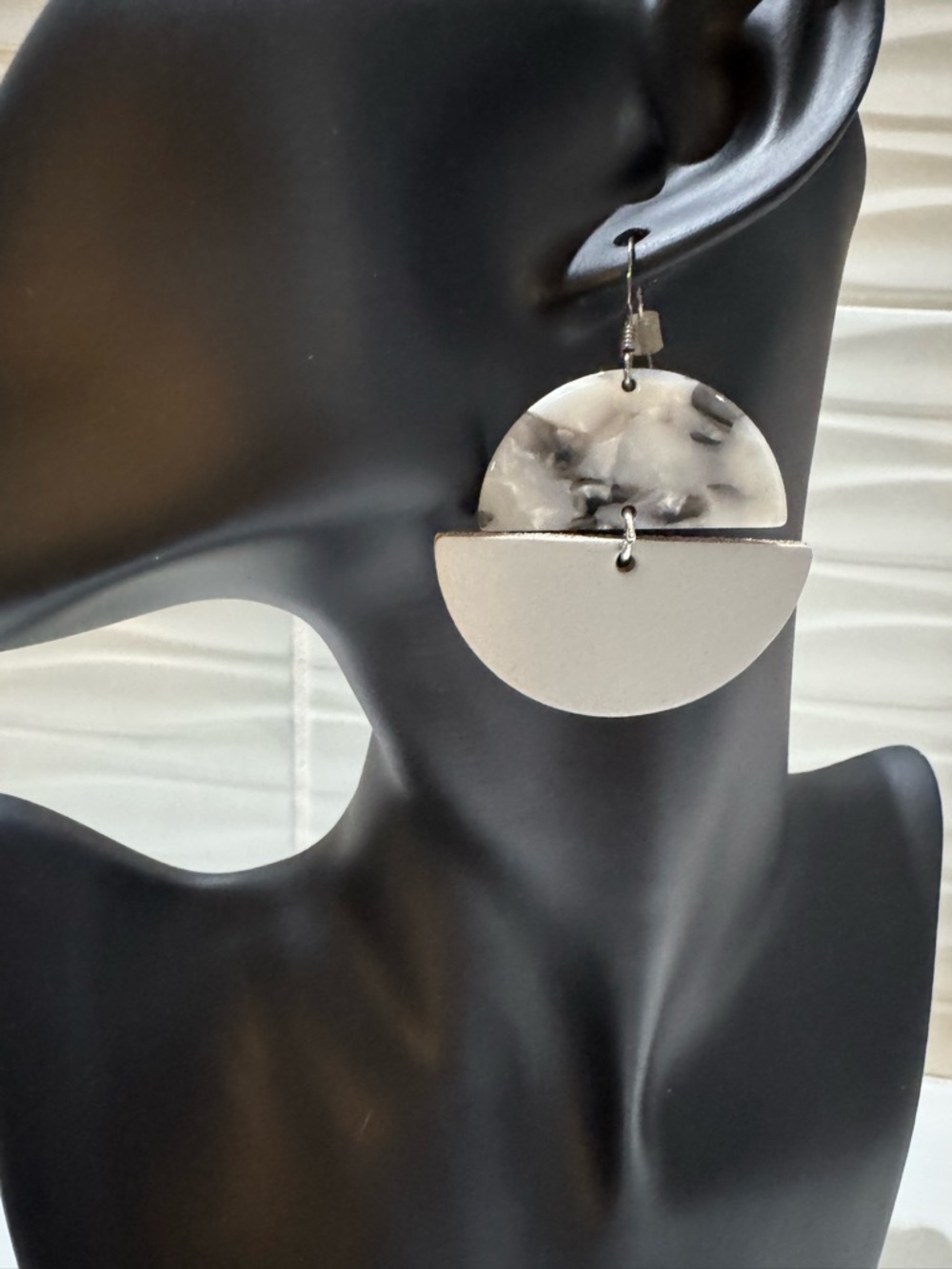 Contemporary Two-Tone Marble Drop Earrings - White/Gray